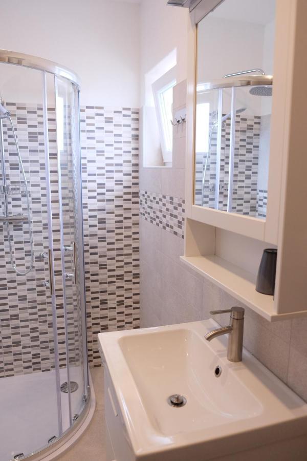 Apartmani Mojca セルツェ エクステリア 写真