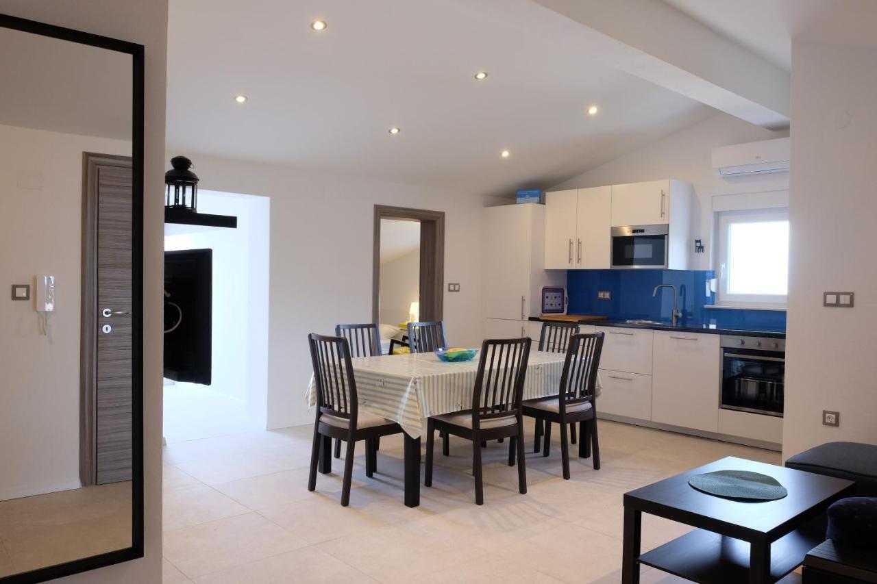 Apartmani Mojca セルツェ エクステリア 写真