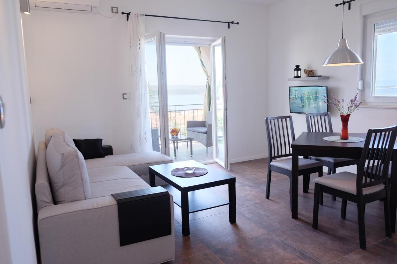 Apartmani Mojca セルツェ エクステリア 写真